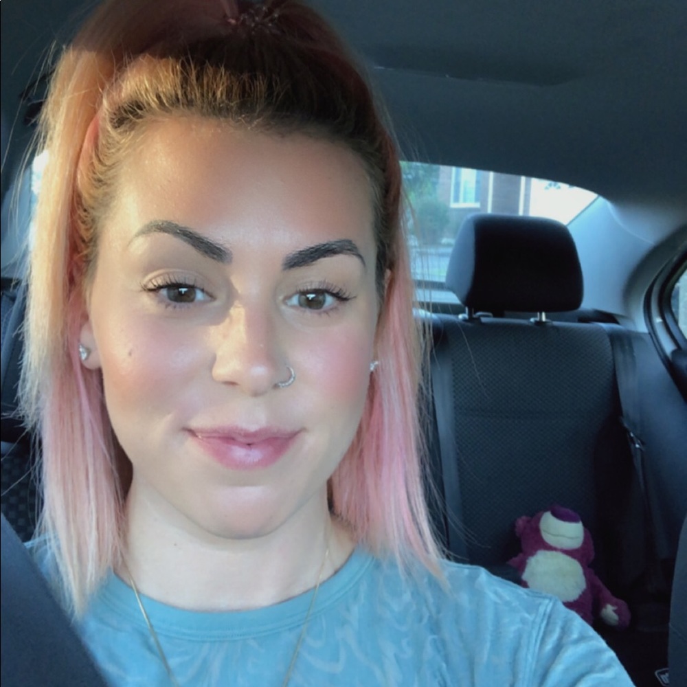 Meet your Posher, Jillian